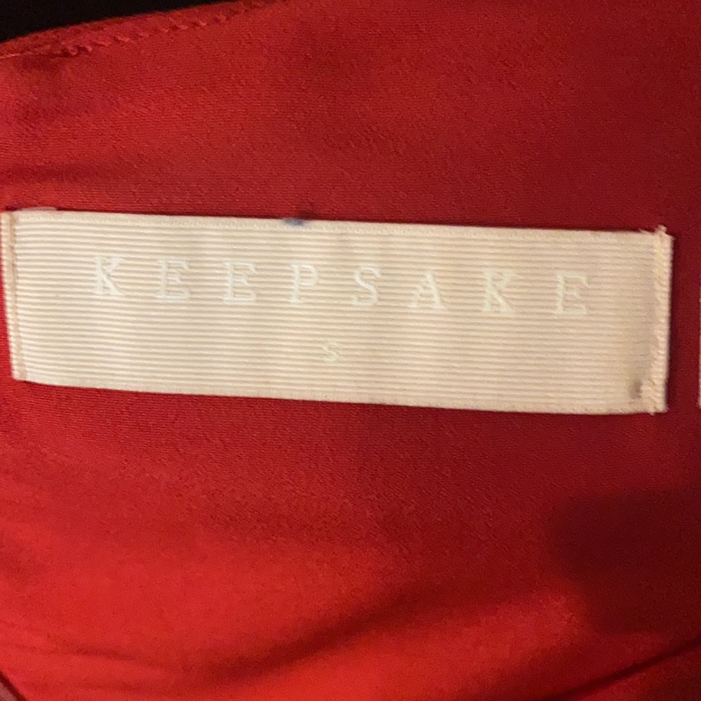 RED DRESS - Picture 2 of 2